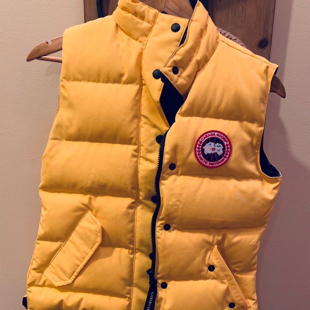 Authentic Canada Goose down vest (used worn twice)